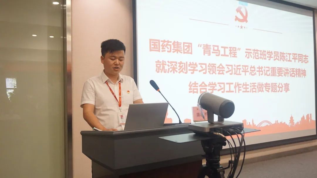 LMVjBluikE.jpg LMVjBluikE.jpg