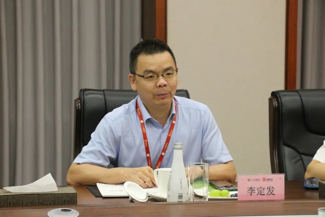 qwyRH9OfLc.jpg qwyRH9OfLc.jpg