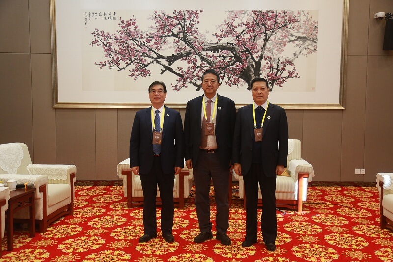 oV6dxqUZKe.jpg oV6dxqUZKe.jpg