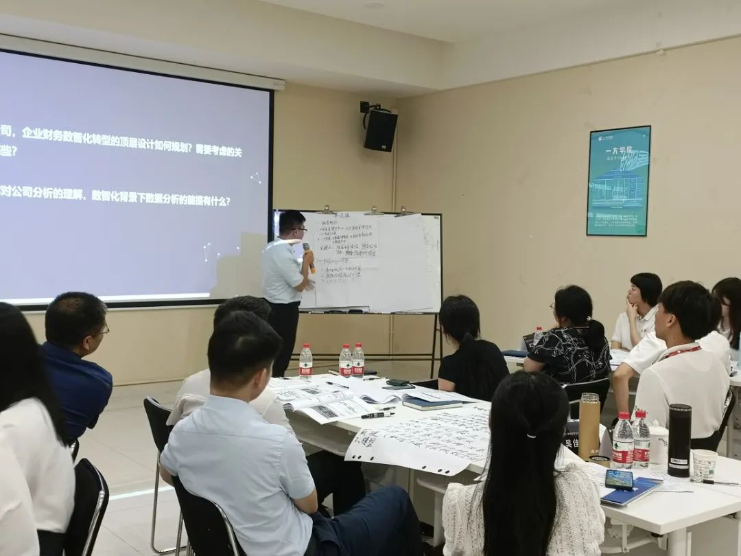 eUjgKdGUcX.jpg eUjgKdGUcX.jpg