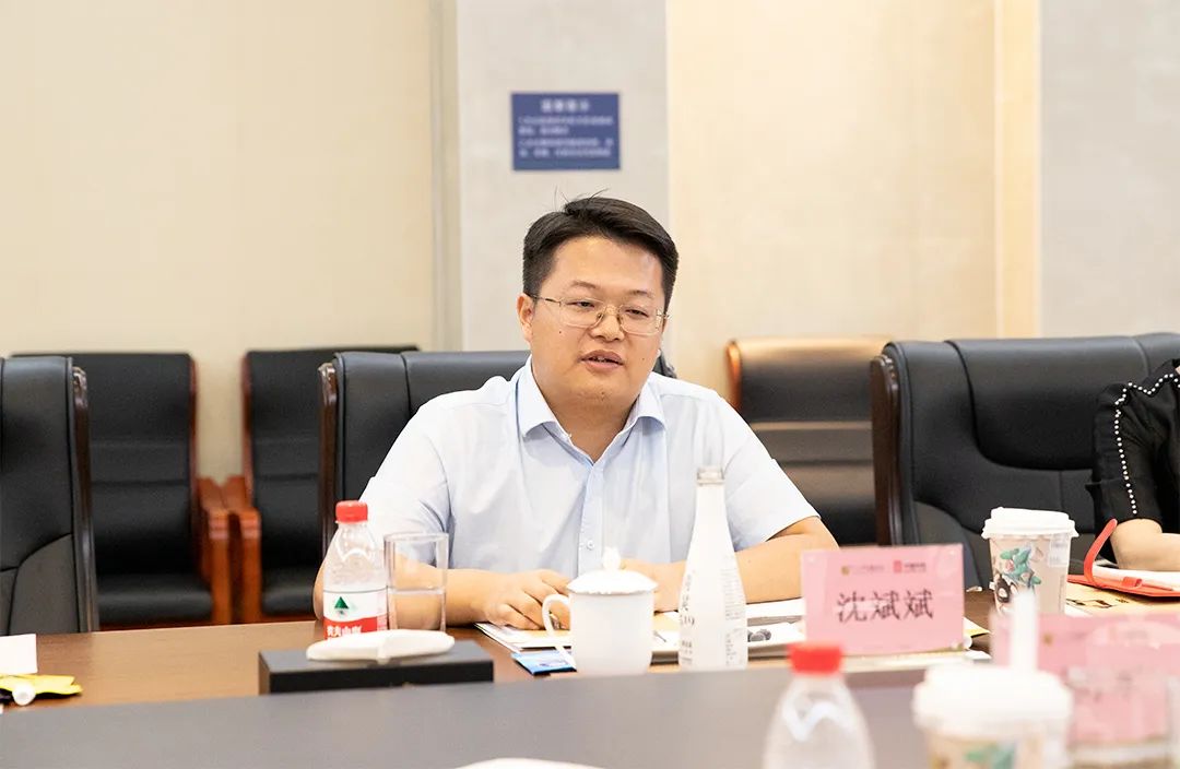 a4JWn1ODak.jpg a4JWn1ODak.jpg