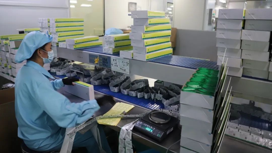 GRO3Vej0Ax.jpg GRO3Vej0Ax.jpg