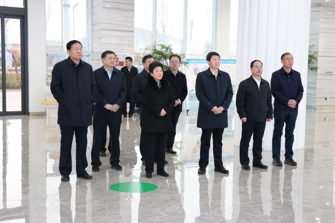 RVOdWzrO4q.jpg RVOdWzrO4q.jpg