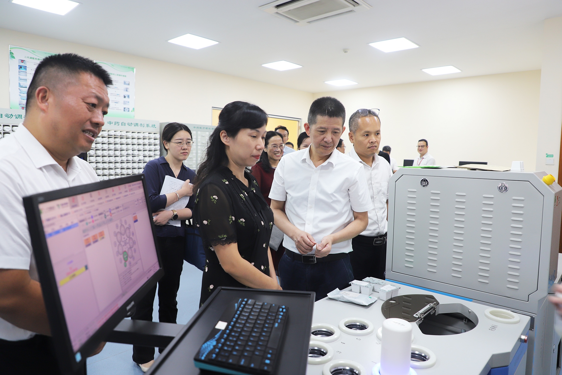 MyJ9MZo5RY.jpg MyJ9MZo5RY.jpg